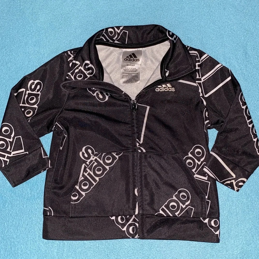 ADIDAS long sleeve zip up jacket 2 pockets NEW size 12 mo.